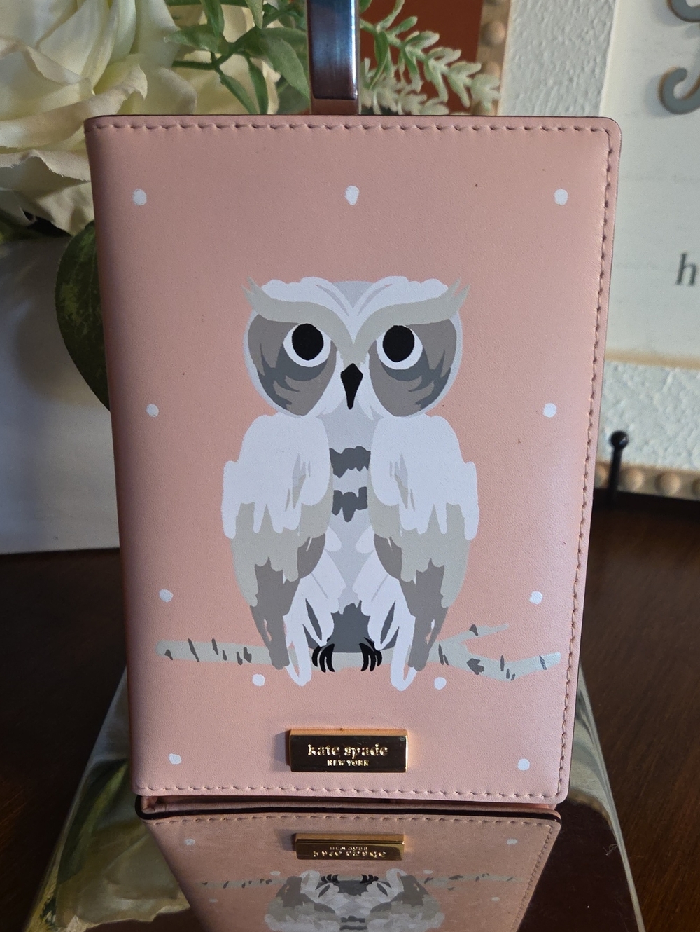 Kate Spade NY Blaze a Trail "Who Me?" Owl Passport Holder EUC